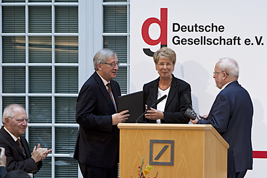 Jean-Claude Juncker erhält Preis der Deutschen Gesellschaft e.V.
