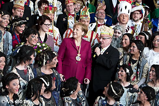 Karnevalisten bei Kanzlerin Merkel zu Besuch