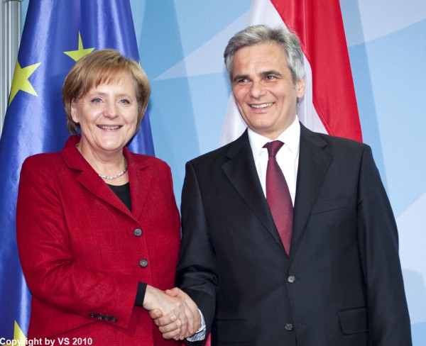Angela Merkel und Werner Faymann 2010 im Kanzleramt. (Foto/Archiv: Avon Stocki)